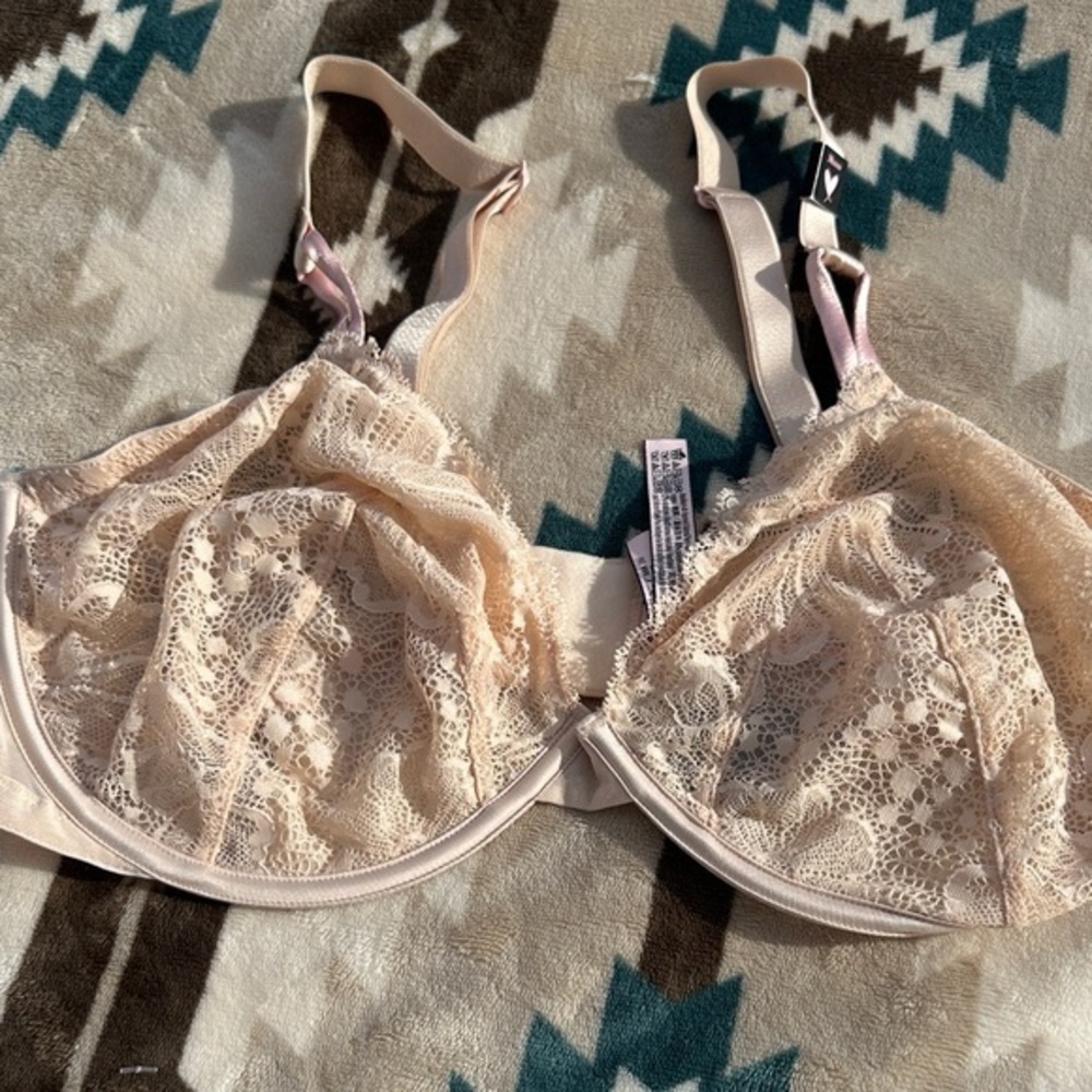 Victoria's Secret Lace Bra in tan